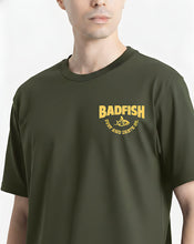 Cargar imagen en el visor de la galería, SHARING THE STOKE TEE