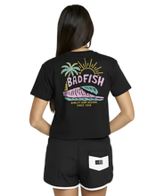 Cargar imagen en el visor de la galería, QUALITY CROP TOP TEE