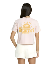 Cargar imagen en el visor de la galería, MUCHO LOVE CROP TOP TEE
