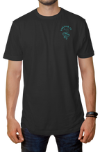 Cargar imagen en el visor de la galería, CHILL VIBES TEE
