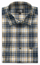Cargar imagen en el visor de la galería, FRANELA PLAID SLEEVE YELLOW/BLUE
